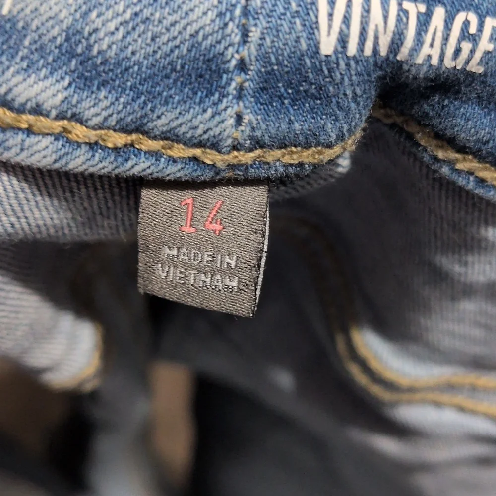 ✨SOLD✨ Torrid 7" Denim Shorts Sz 14 Vintage Stretch High Rise - Picture 9 of 9